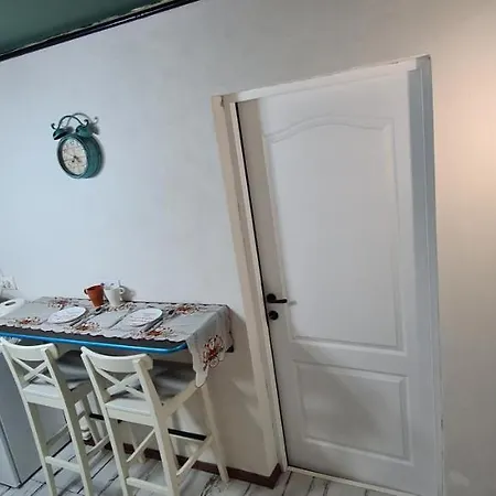 Apartment One Lupeni